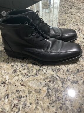 Ecco Black Leather Chukka Lace-Up Boots